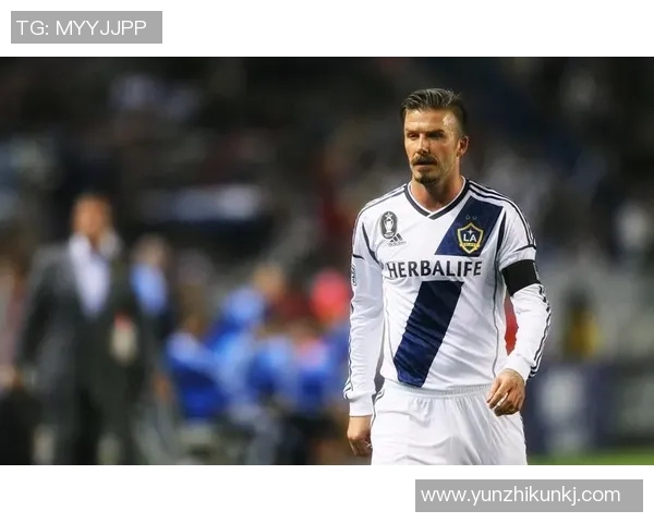 可爱足球球星壁纸合集：让你的屏幕充满活力与魅力